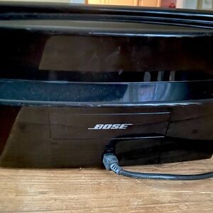 Bose iPod sound dock.